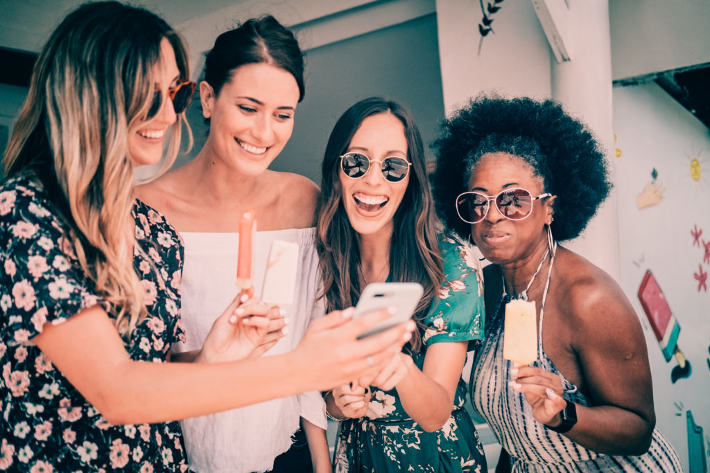 In this guide, we’re covering our absolute favorite places to sip, pamper and play as a digital nomad chica in Canggu -- we’ve done all the hard work for you ;) So let’s get to it!