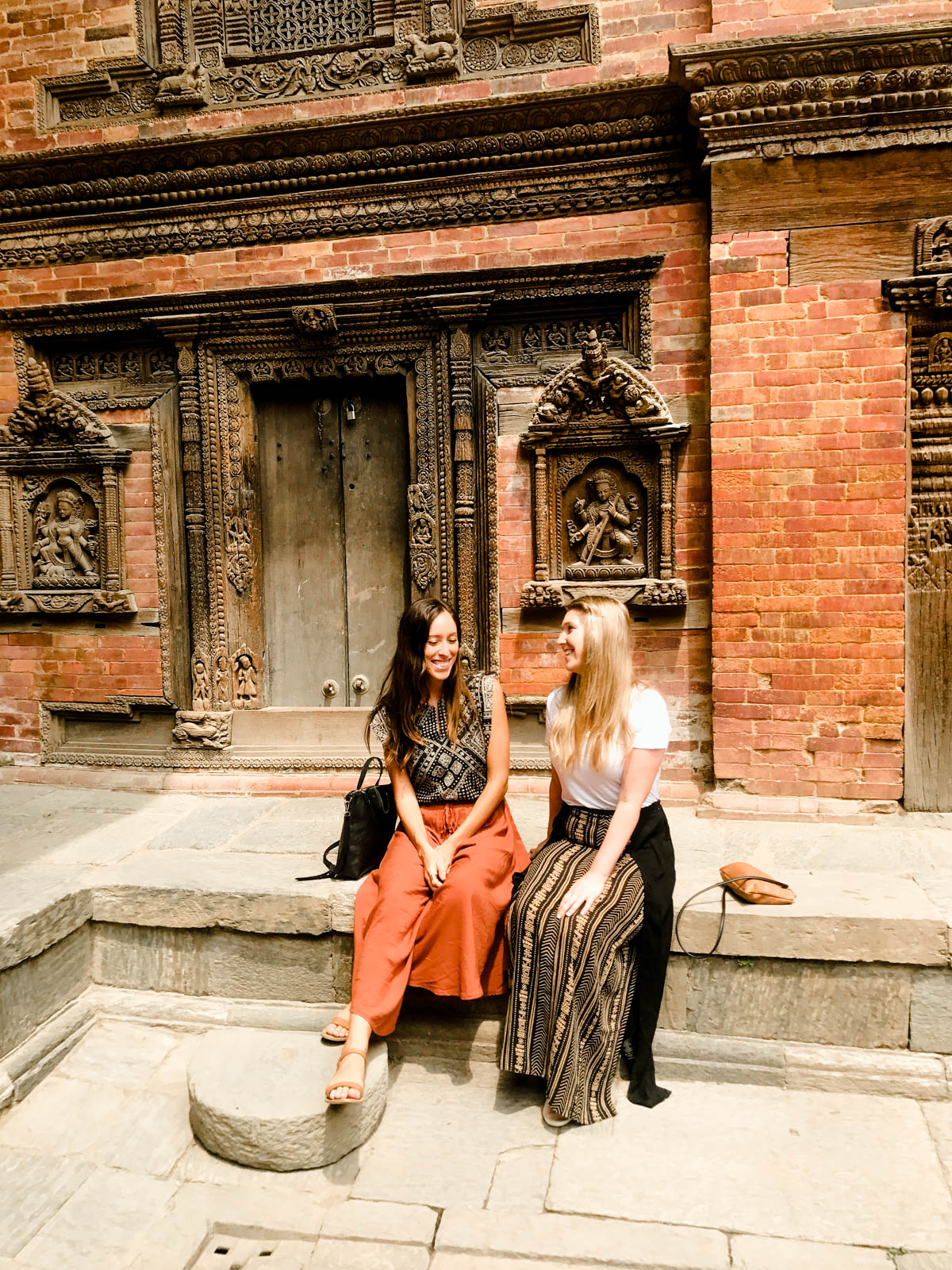 Our trip to Nepal was an oh-so exciting experience, and one we will never forget! Neither of us had ever been to Nepal before, so packing the perfect items was definitely high on our list, so we could do all the exploring we wanted, while still being comfy and ready for those adorbs IG pics ;)