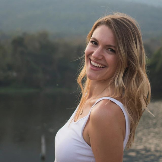 Today we’re featuring our incredible student, Emily Weichel, who has fully embraced the digital nomad lifestyle and is totally #killinit out there! Read on to get to know Emily in our latest Student Spotlight feature!