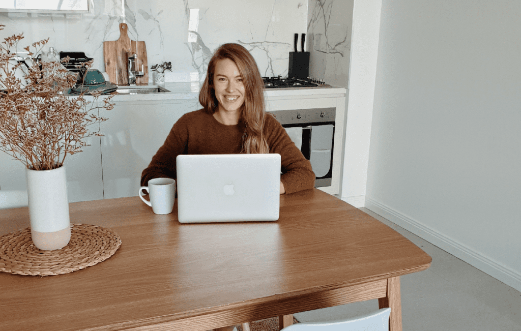 Today, we’re sitting down with BB Academy student Lucia O’Grady, Founder of Serena Design Co.! Join us as she gives a glimpse into her girl boss journey...