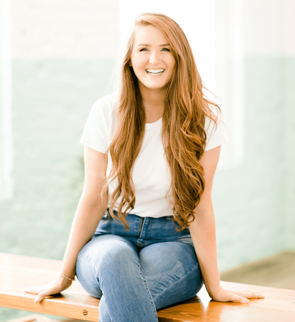 Today, we’re sitting down with BB Academy student Hannah Phillips, Founder of Dear Brunch Design! Join us as she gives a glimpse into her girl boss journey...