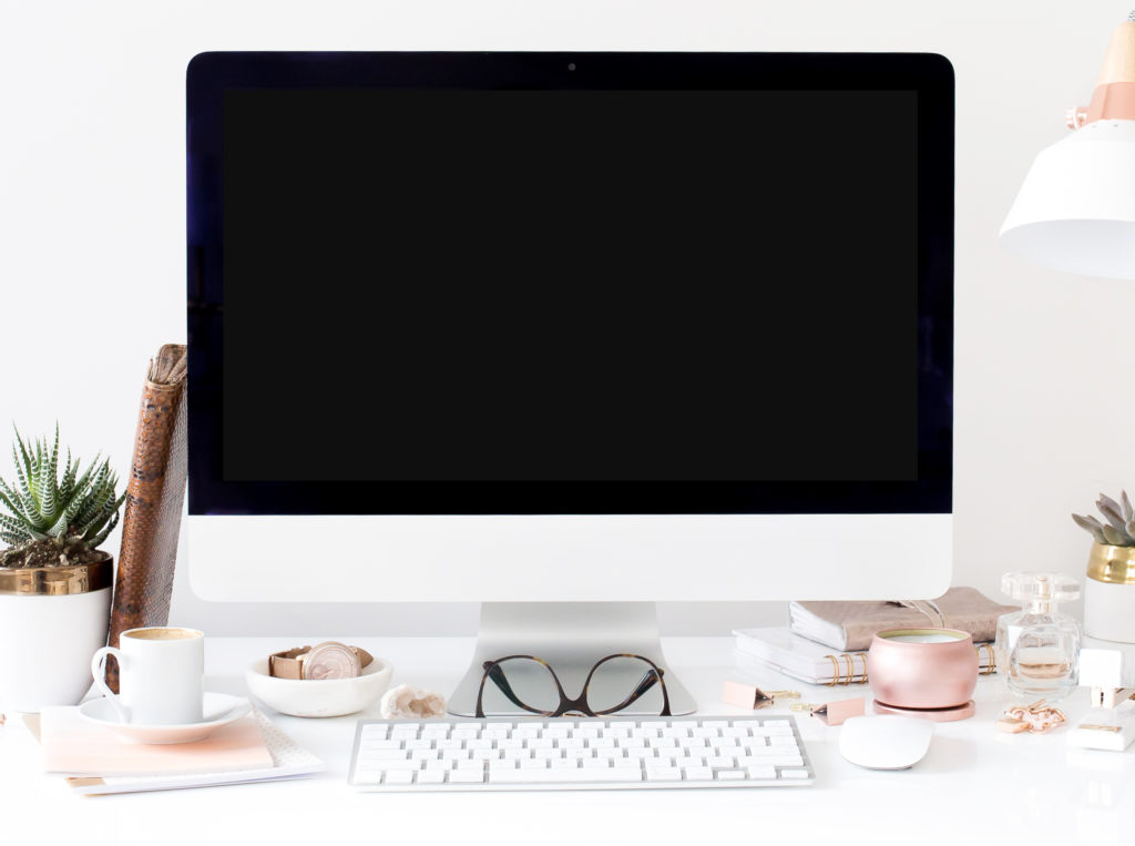Ready to turn your writing skills into an online business? Head to the blog for your go-to guide for becoming a freelance writer…